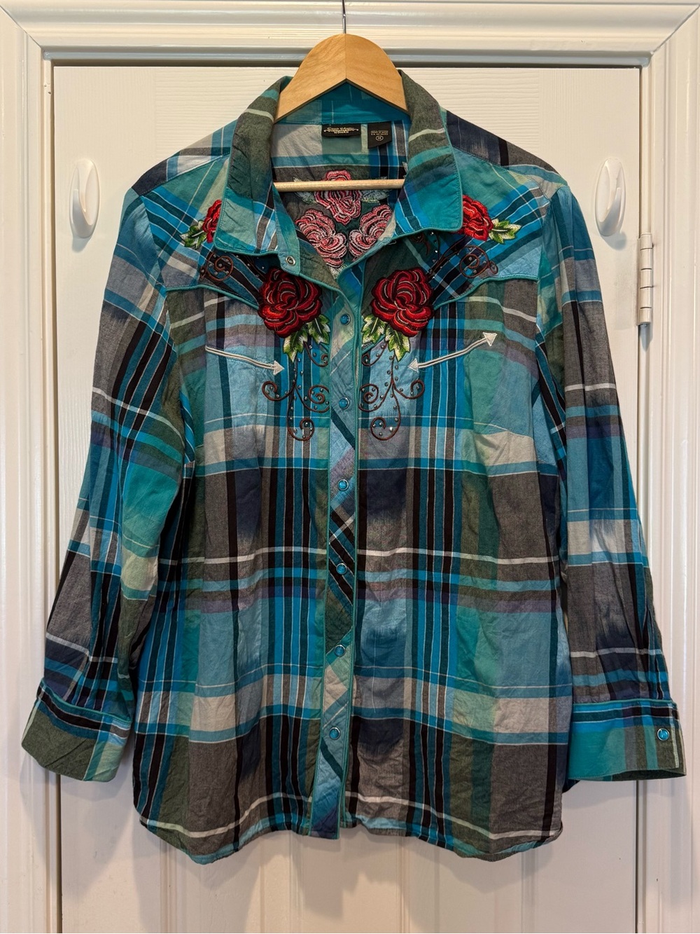 Sara Studio Pearl Snap Button Up Shirt Plaid Embroidered Roses Teal Red Sz XL